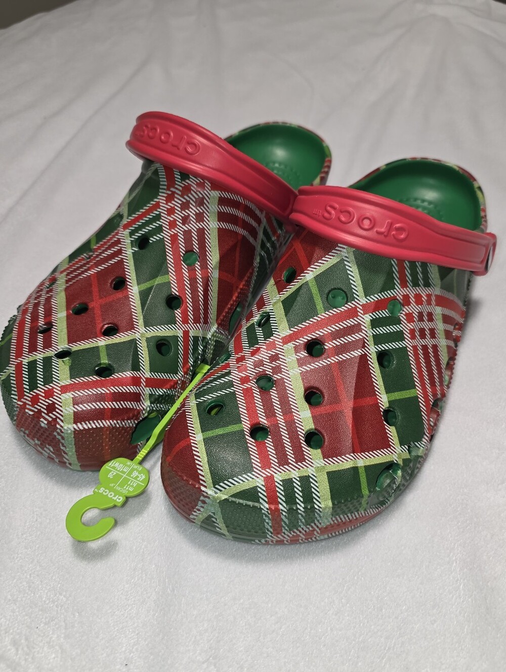 NWT Crocs Men's Red & Green Plaid Classic Clog, Size 11
